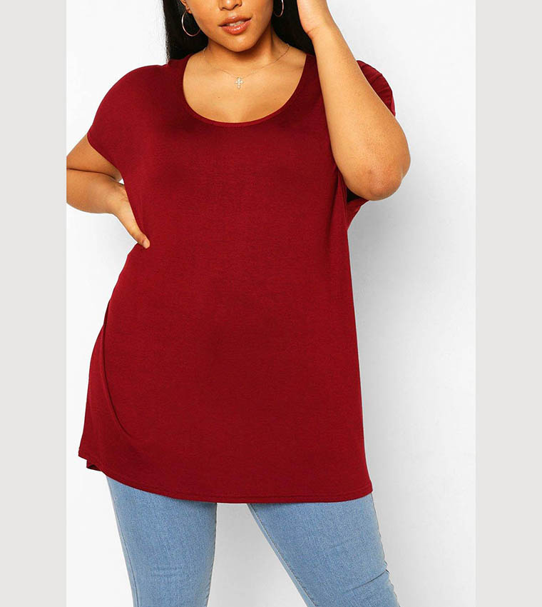 Buy Boohoo Oversized Short Sleeves T Shirt In Red 6thStreet Bahrain