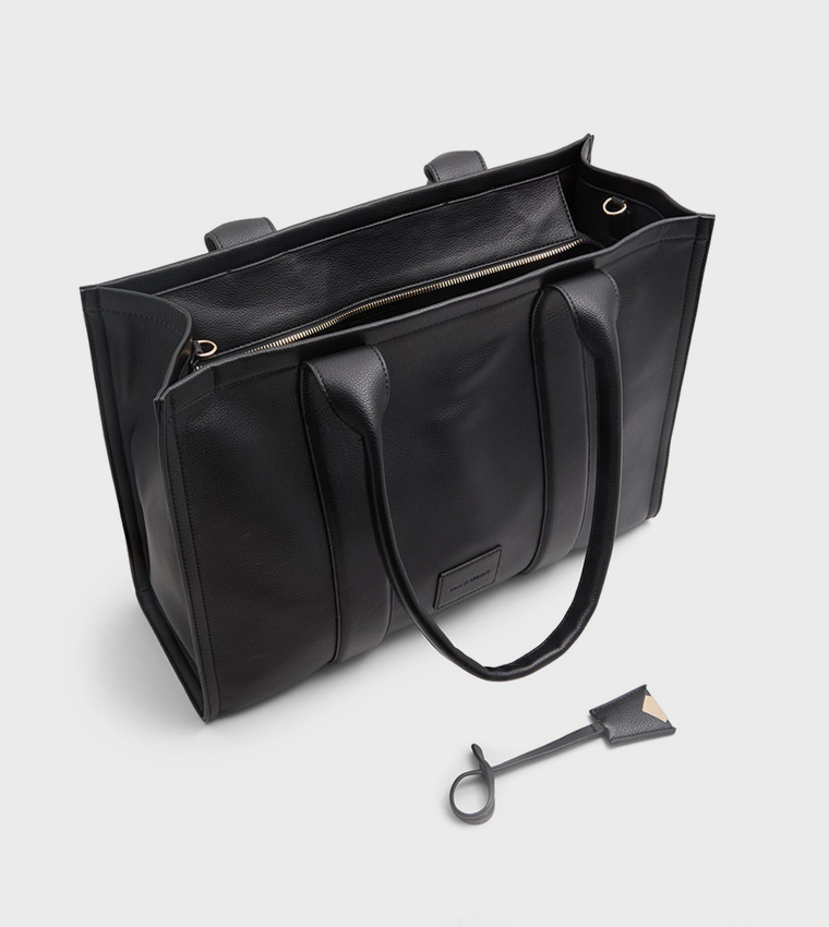 QOAA Textured Tote Bag