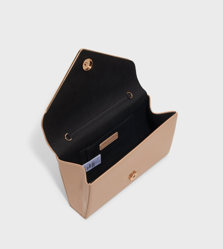 QWEENBEE Glossy Shoulder Bag