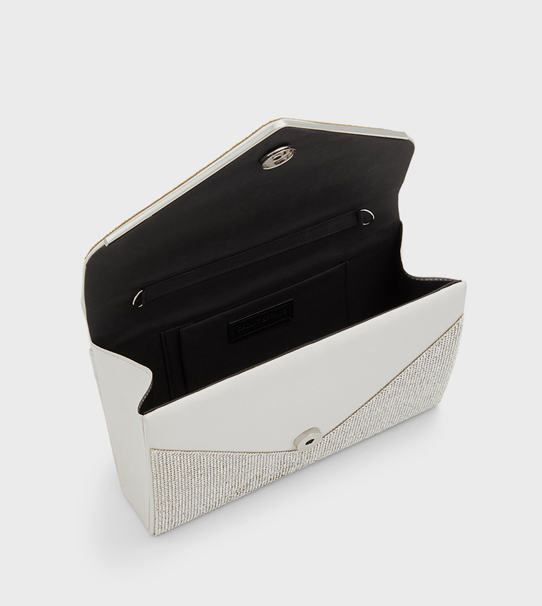 QWEENBEE Embellished Clutch
