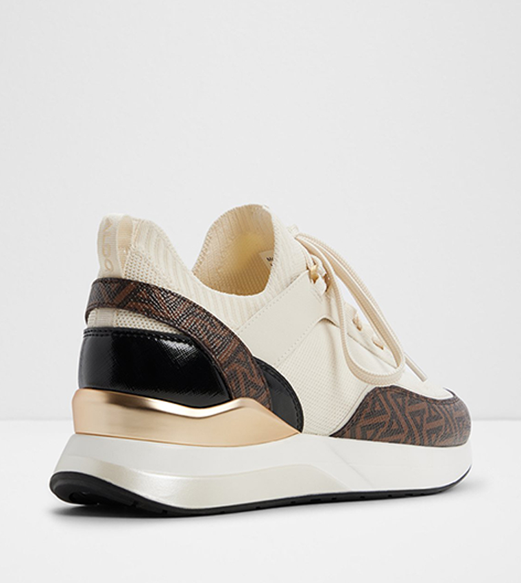 سنيكرز برقبة متوسطة 