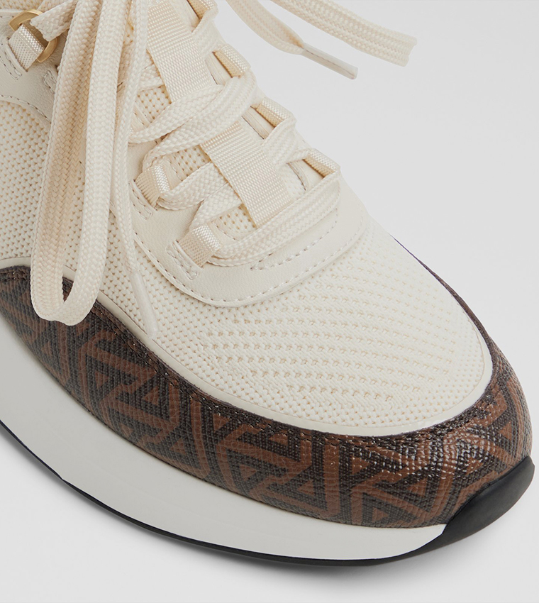 سنيكرز برقبة متوسطة 