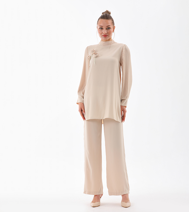 Appliqued Pleated Sleeves Co-Ord Set