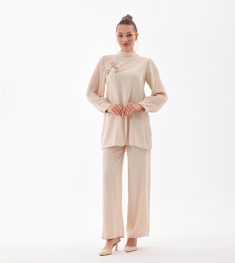 Appliqued Pleated Sleeves Co-Ord Set