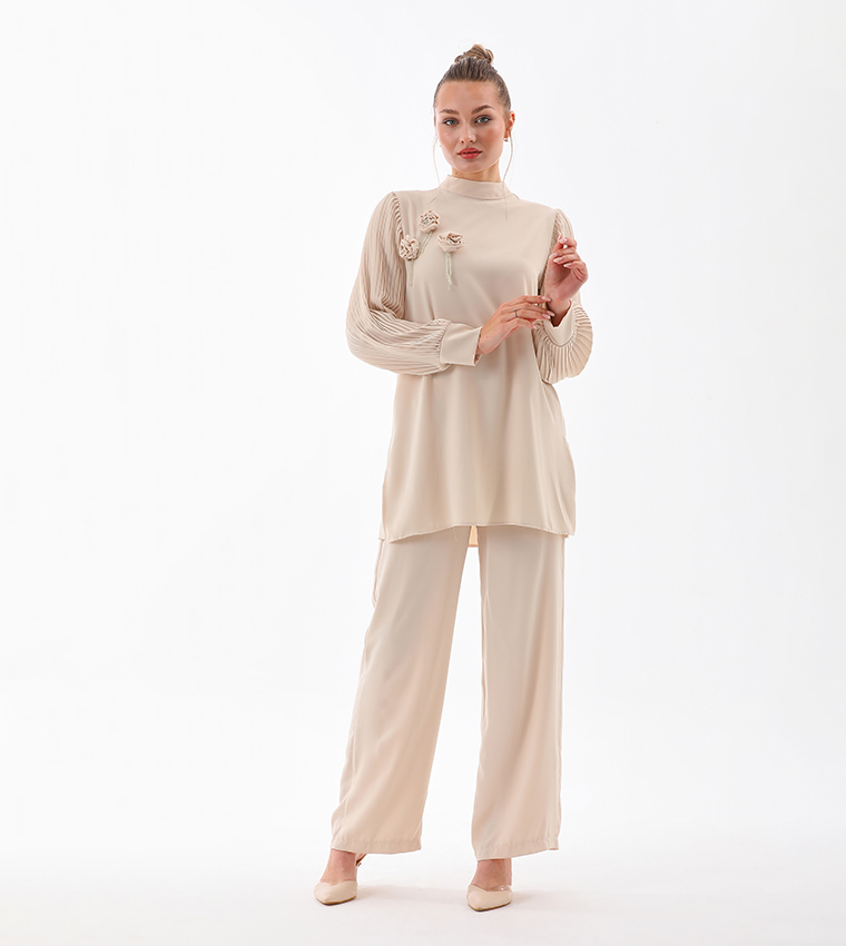 Appliqued Pleated Sleeves Co-Ord Set