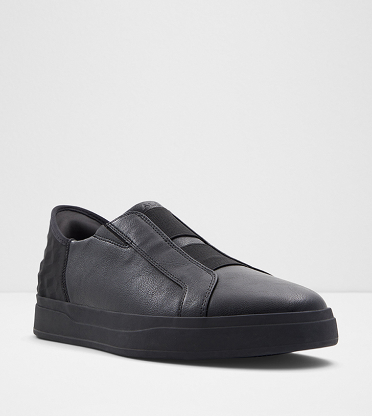 All black 2025 casual shoes