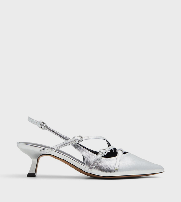 REGINNA Kitten Heel Pumps