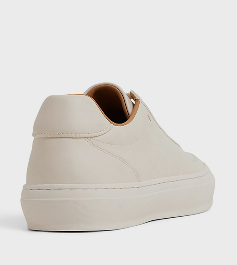 REGUS Lace-Up Sneakers