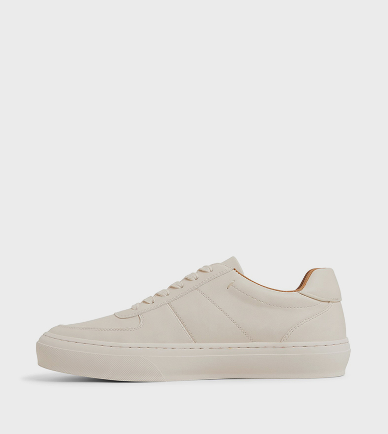 REGUS Lace-Up Sneakers