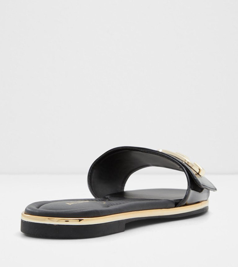 REMILA Accessory Detail Flat Sandals