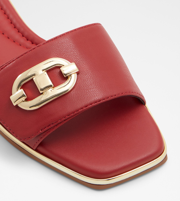 REMILA Accessory Detail Flat Sandals