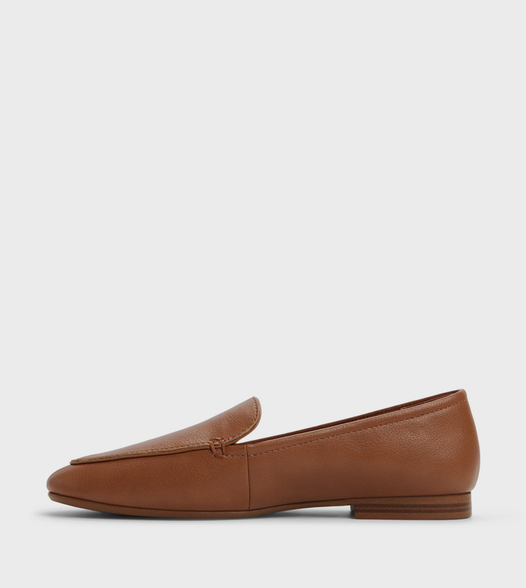 RHILEY Textured Loafers
