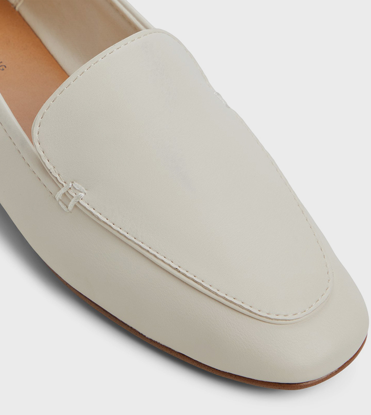 RHILEY Textured Loafers