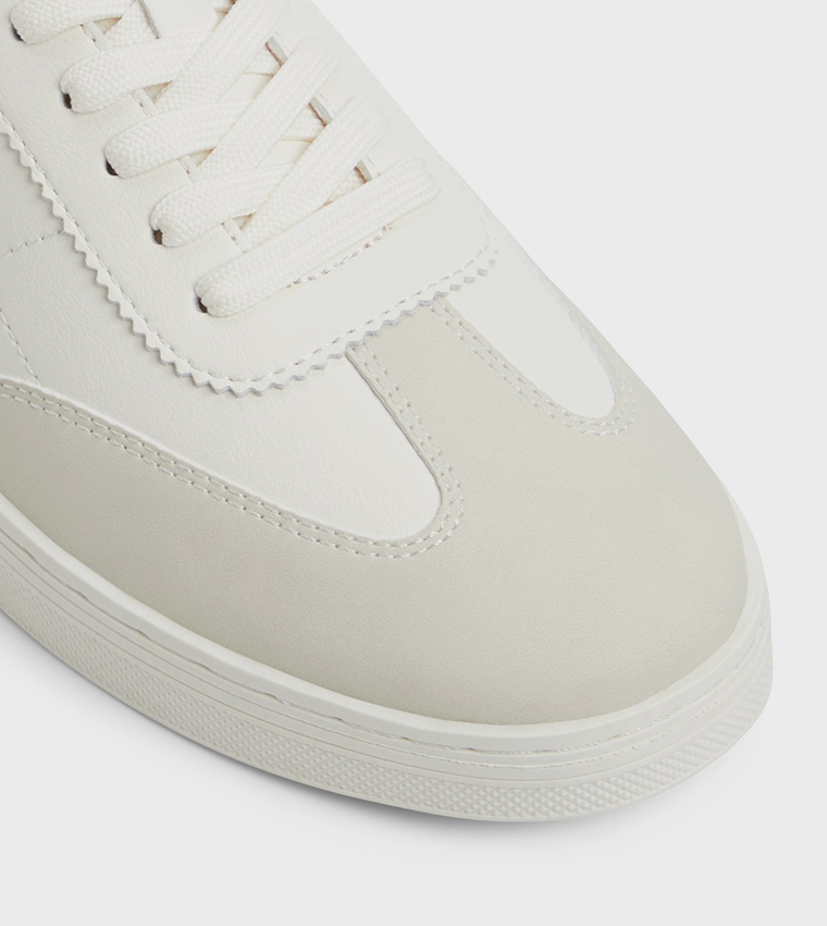 RIVALDO Lace-Up Sneakers