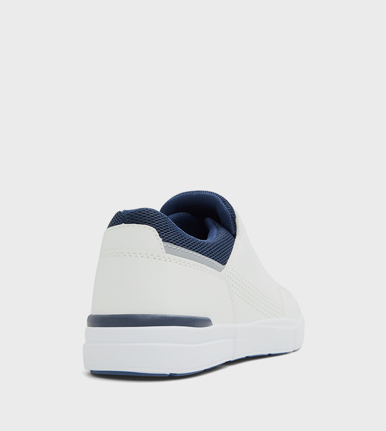 ROEDICK Lace-Up Sneakers