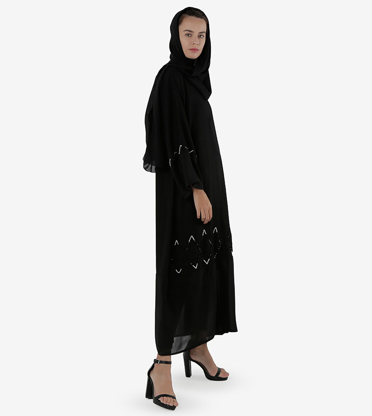 عباية مطرزة بأكمام طويلة واسعة