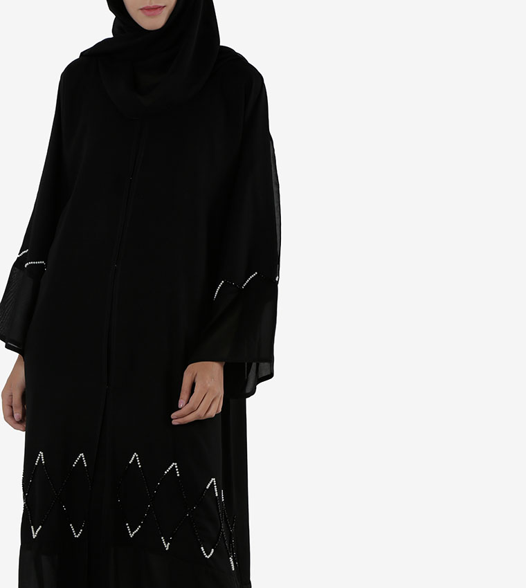 عباية مطرزة بأكمام طويلة واسعة