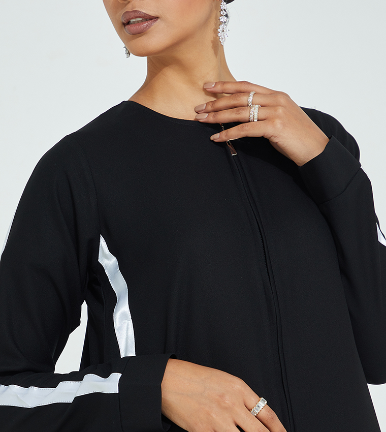Tapered Front Zip Occasional Abaya
