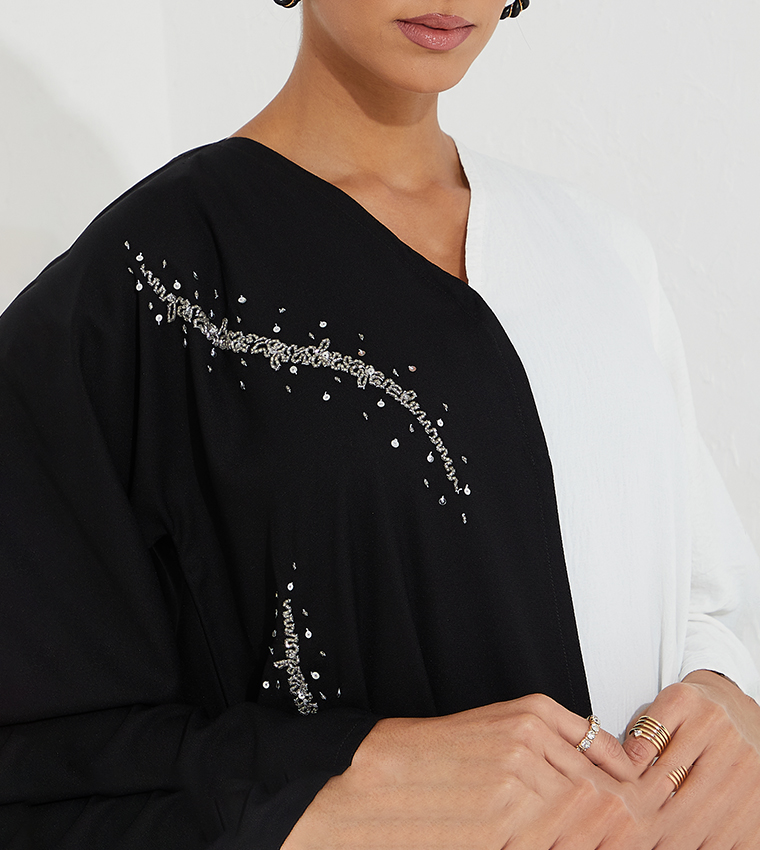 Color Block Hand Embroidered Abaya