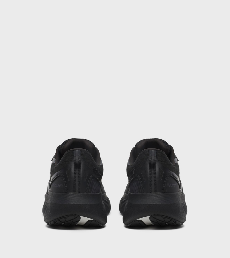 TRIUMPH 22 Running Shoes