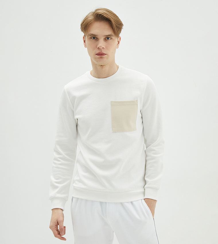 Sweatshirt with cheap front pocket