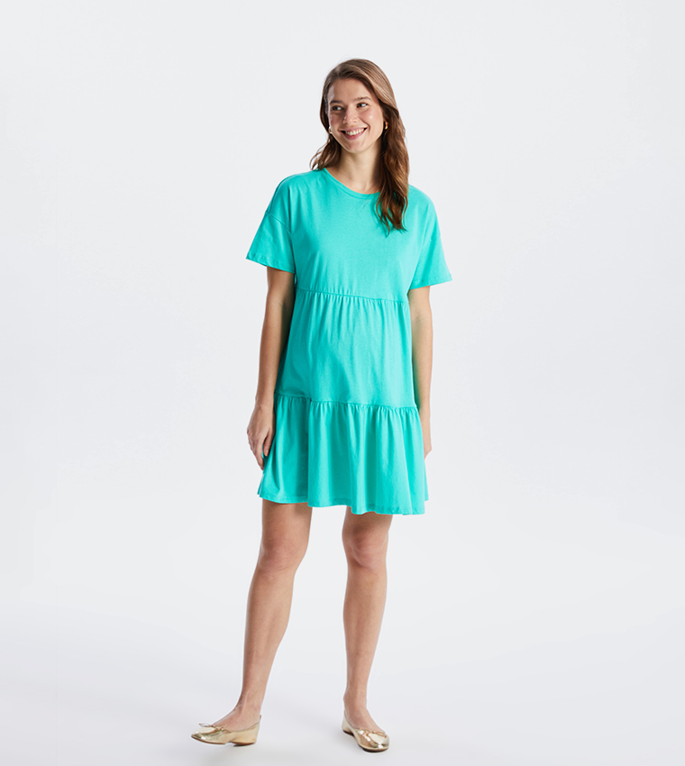 Solid Short Sleeves Tiered Maternity Dress