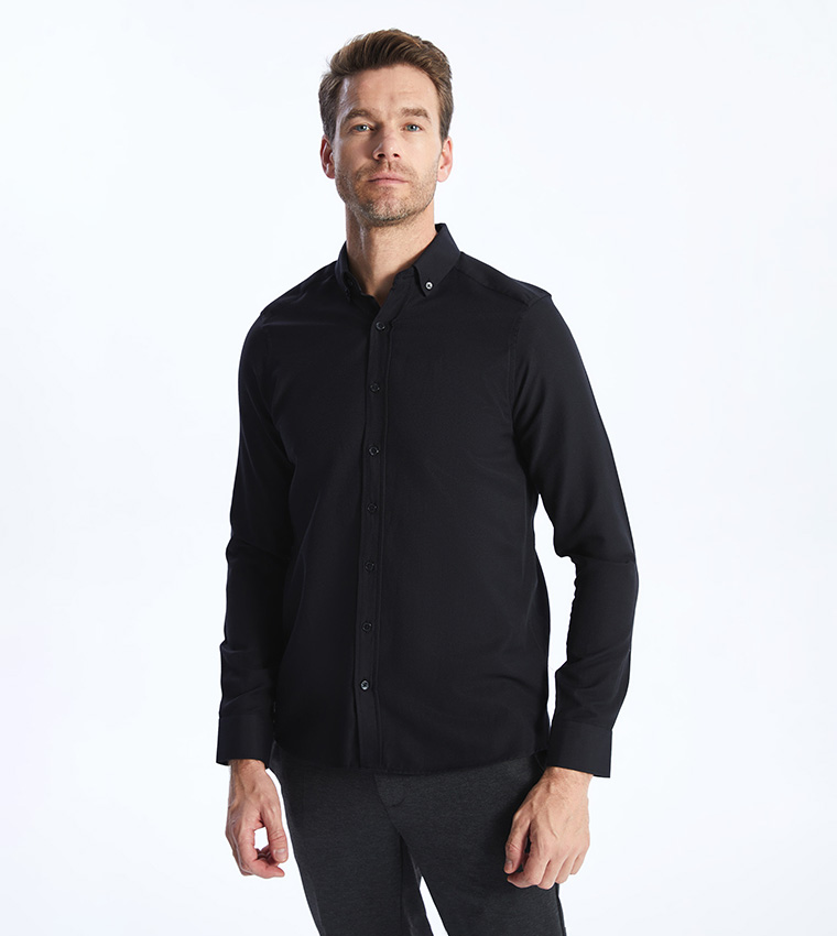Solid Slim Fit Long Sleeves Oxford Shirt