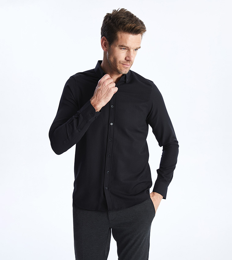 Solid Slim Fit Long Sleeves Oxford Shirt