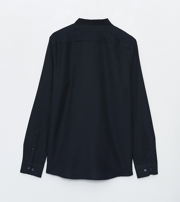Solid Slim Fit Long Sleeves Oxford Shirt