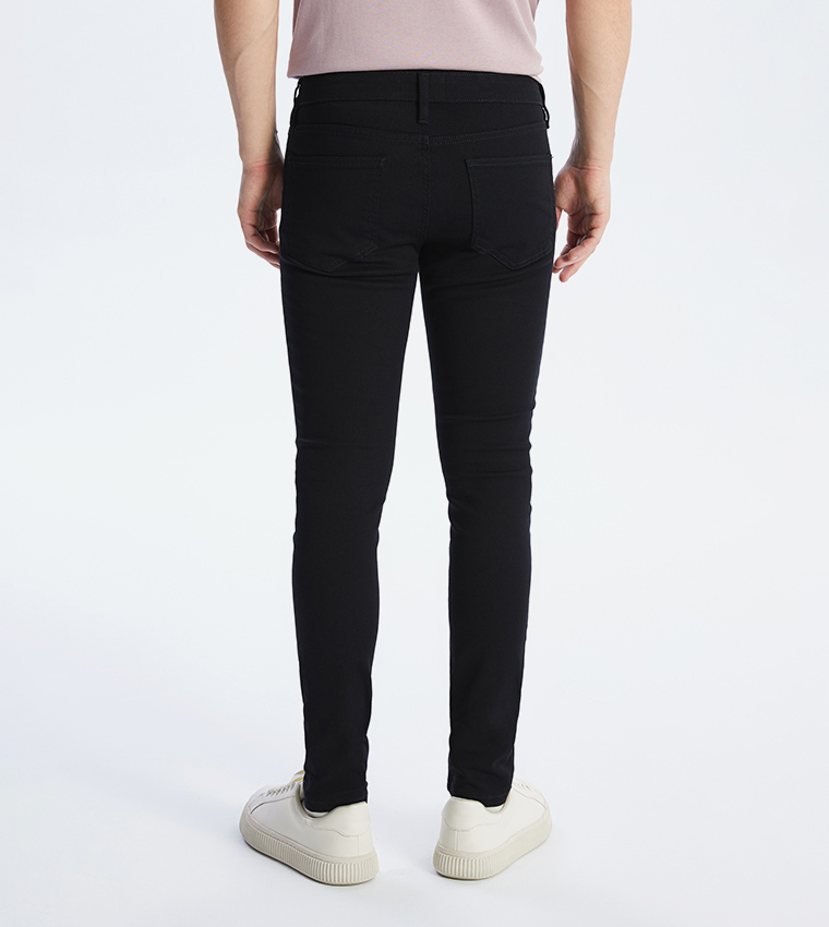 بنطلون جينز سوبر سكيني 770 