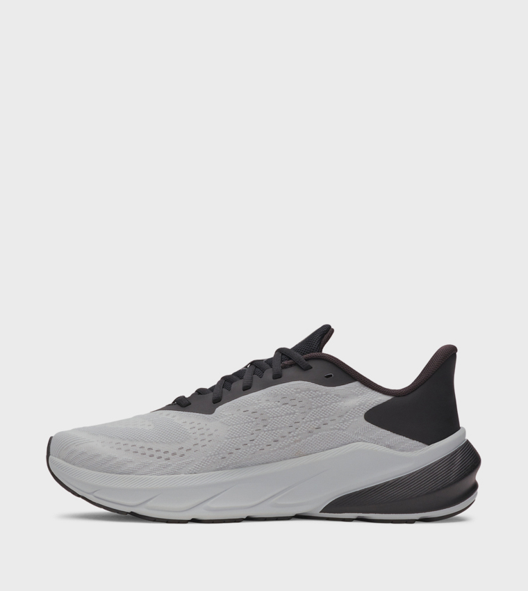 TURBULENCE 3 Running Shoes