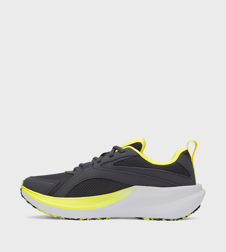 ASSERT 11 Logo Detail Running Shoes