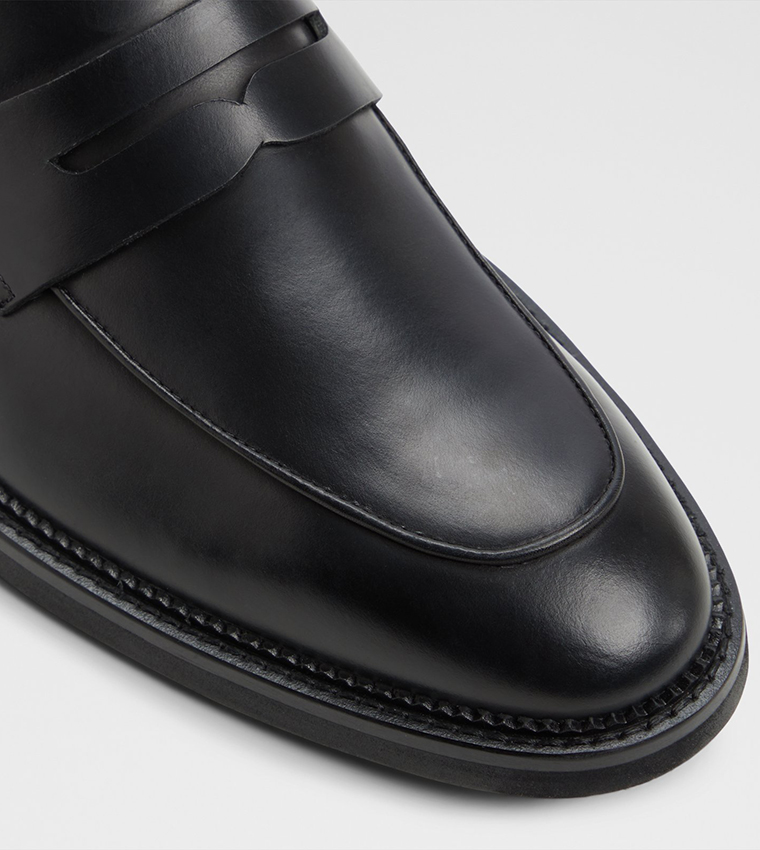 SALINERO Textured Loafers