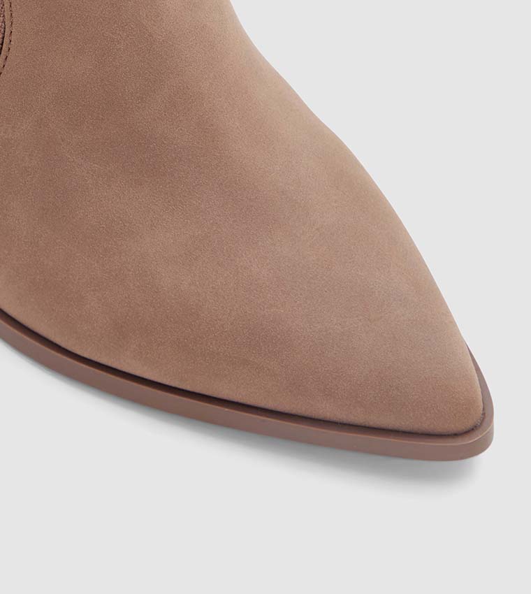 SARA Mid Top Pointed Toe Block Heel Boots