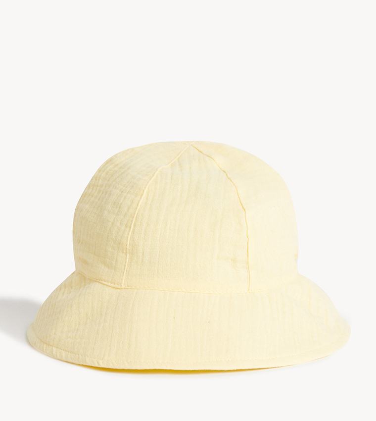 Bucket outlet hat yellow
