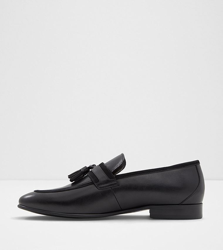 SEQUEL Round Toe Loafers