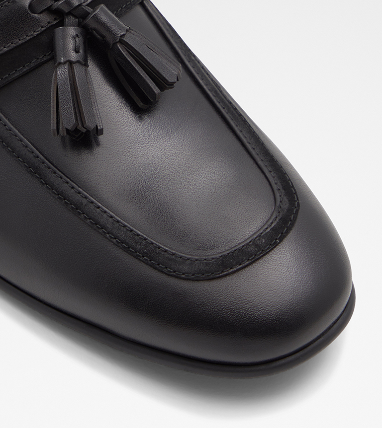 SEQUEL Round Toe Loafers