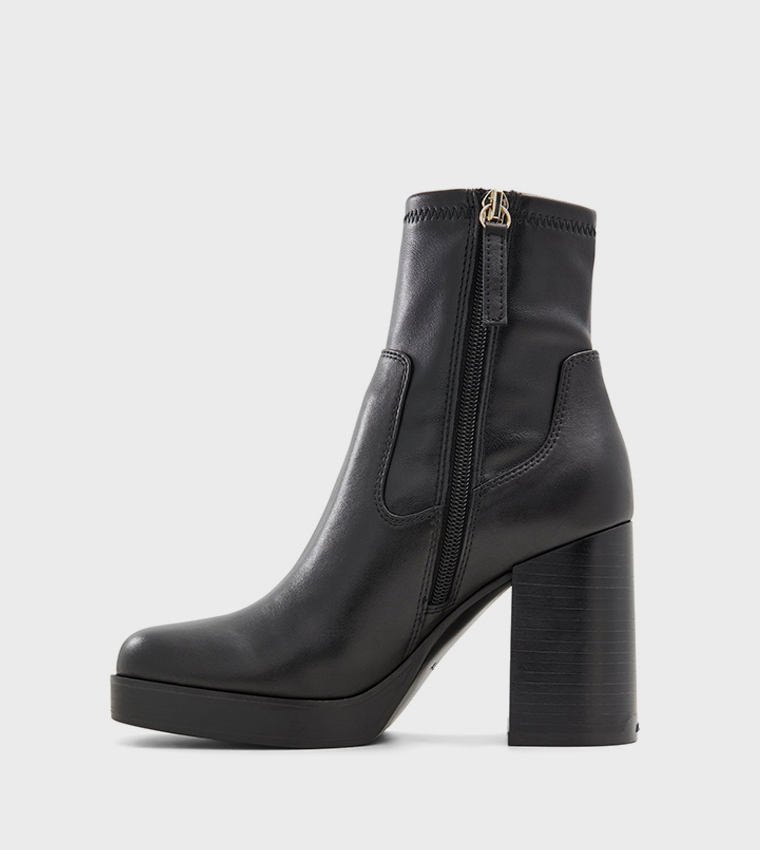 SERAPHICA Block Heel Ankle Boots