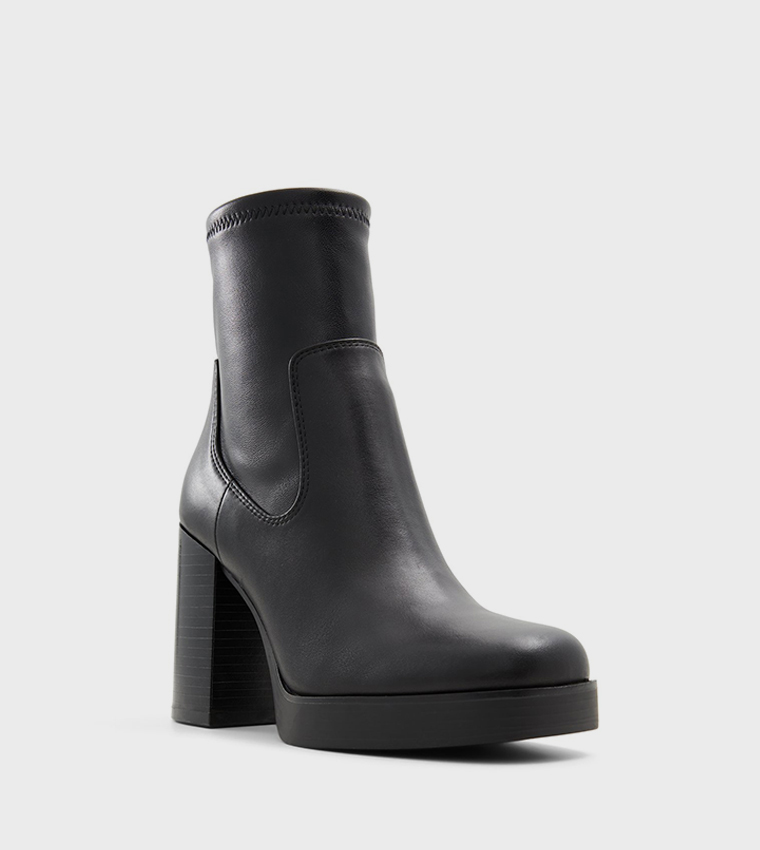SERAPHICA Block Heel Ankle Boots
