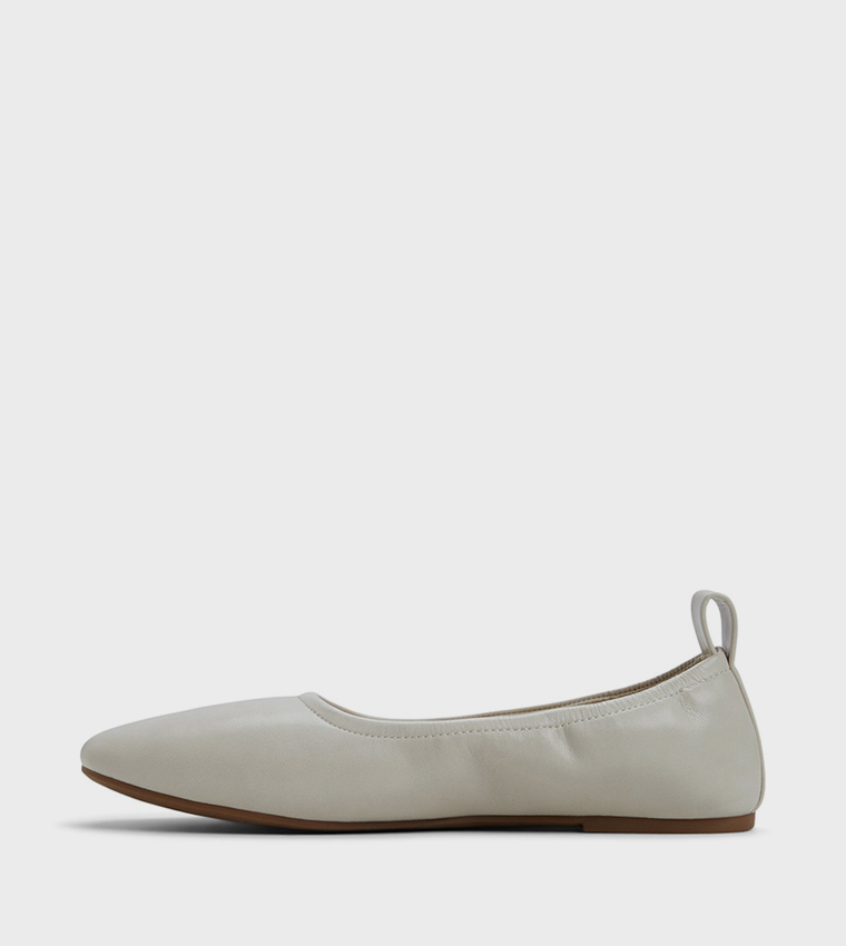 SHEILAH Textured Ballerinas