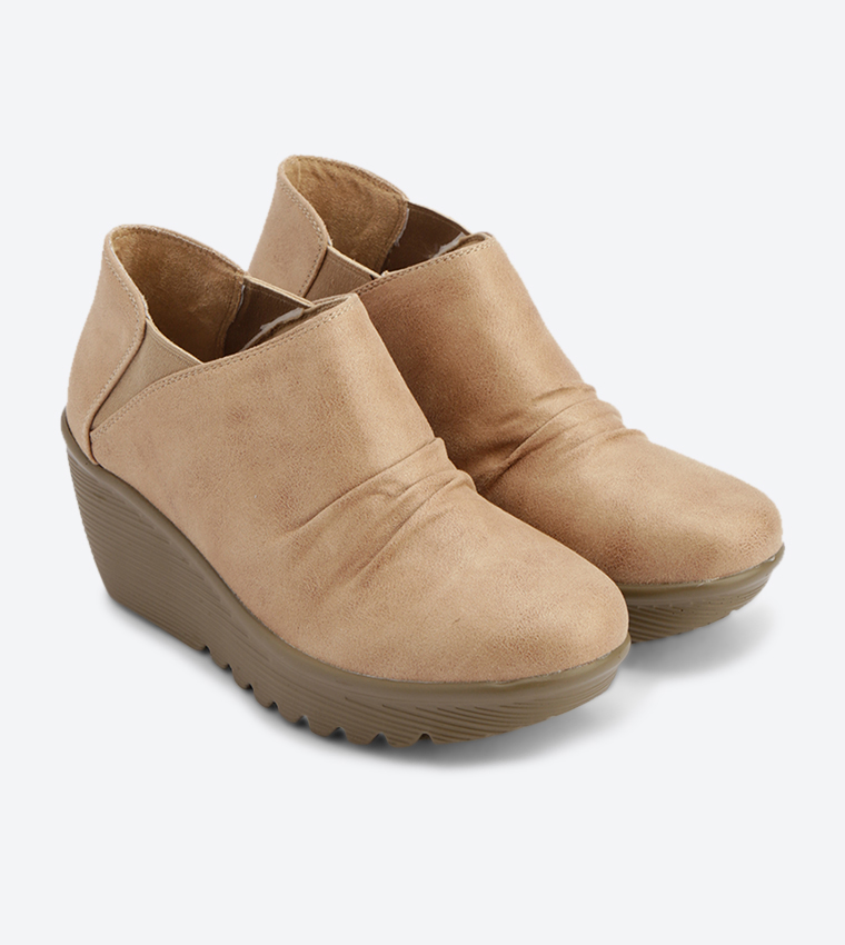 Parallel Curtail Wedge Ankle Boots - Beige SK44749-DKNT