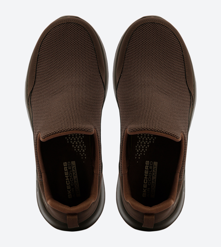 skechers go walk max privy