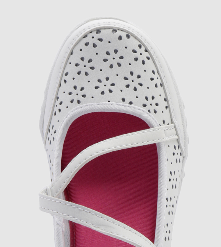 Buy Skechers Breathe Easy Playground Poppies Ballerinas White