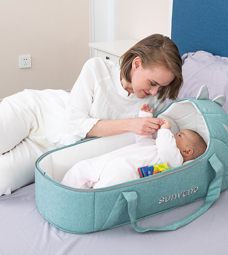 Buy Sunveno Sambox Foldable Travel Carry Cot In Green 6thStreet