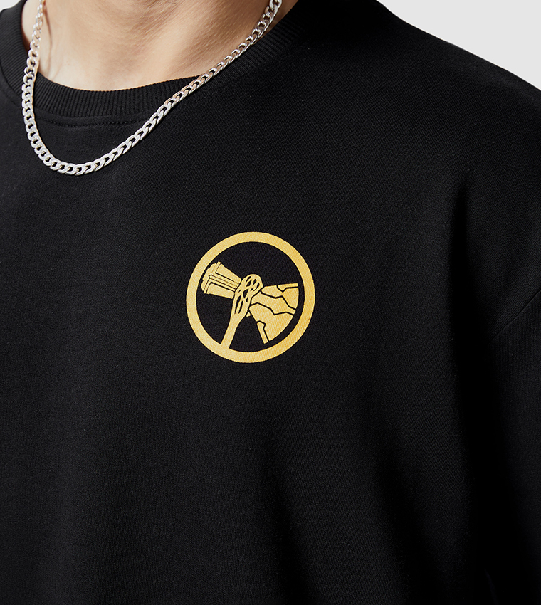 تيشيرت بقصة واسعة بطبعة ثور ميت ذا قود أوف ثندر  