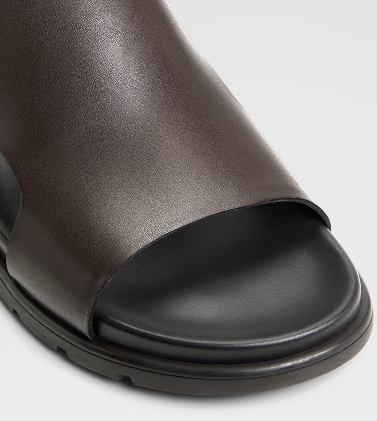 SOAR Solid Comfort Sandals