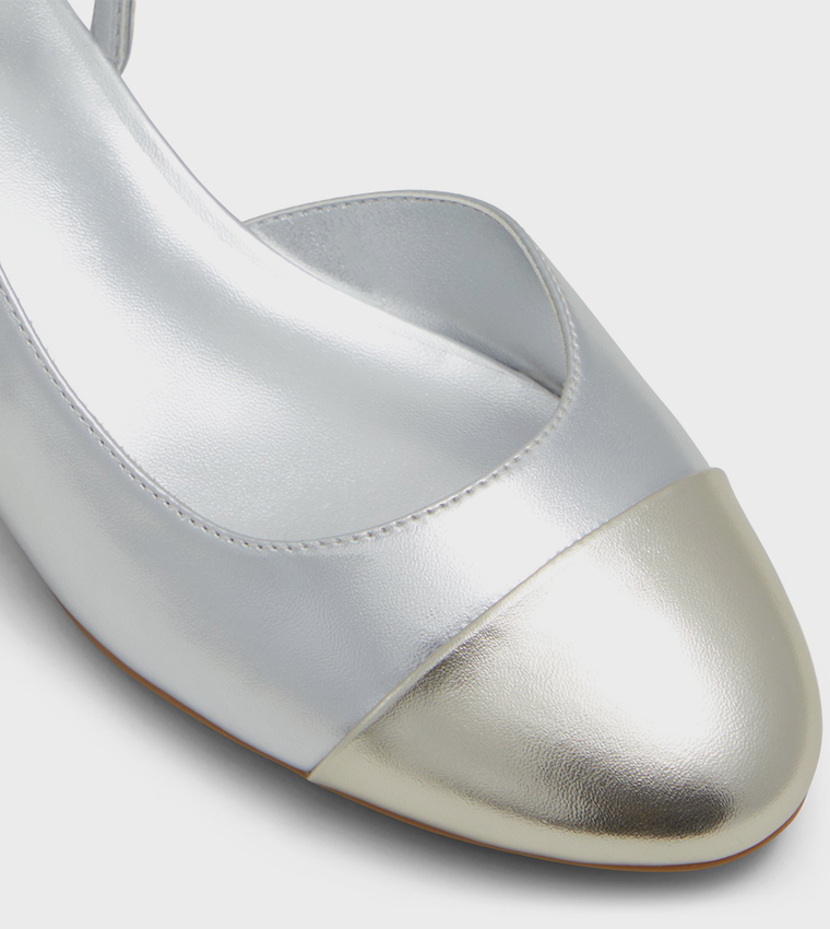 SOFIIA Low Block Heel Pumps