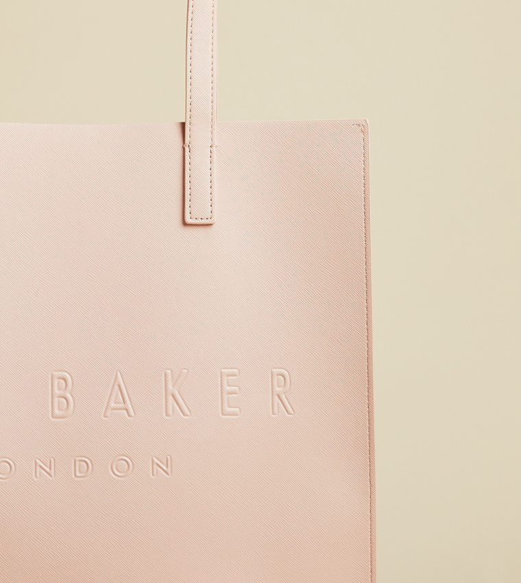 SOOCON Logo Embossed Tote Bag