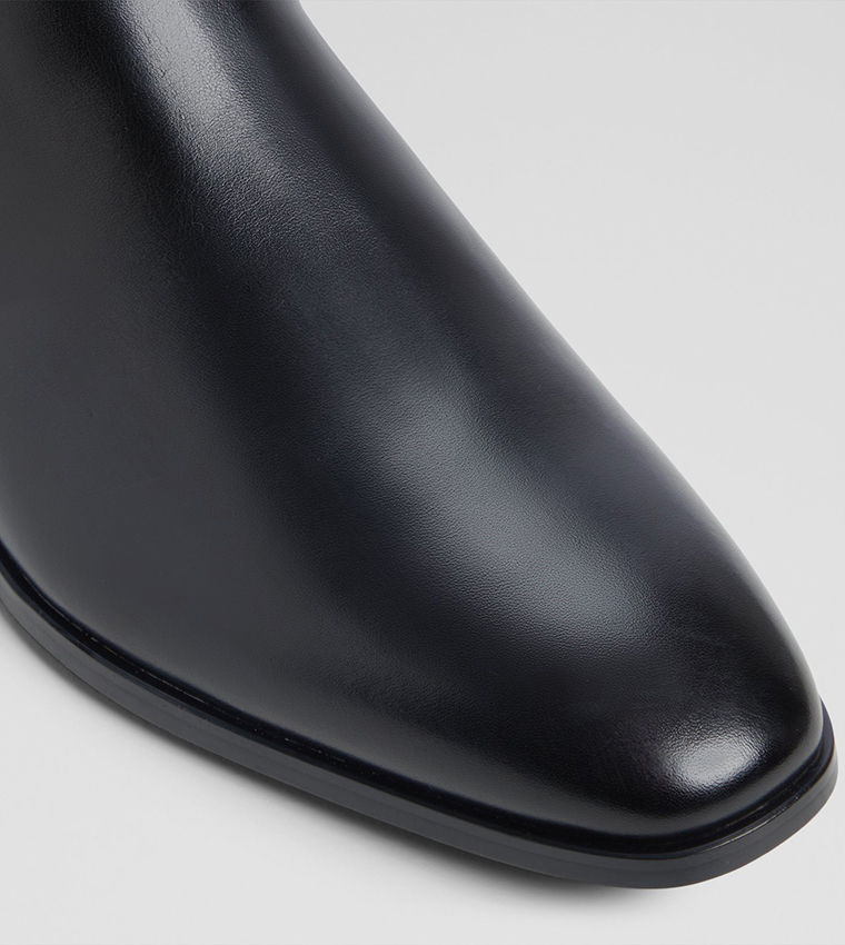 SOSA Textured Chelsea Boots