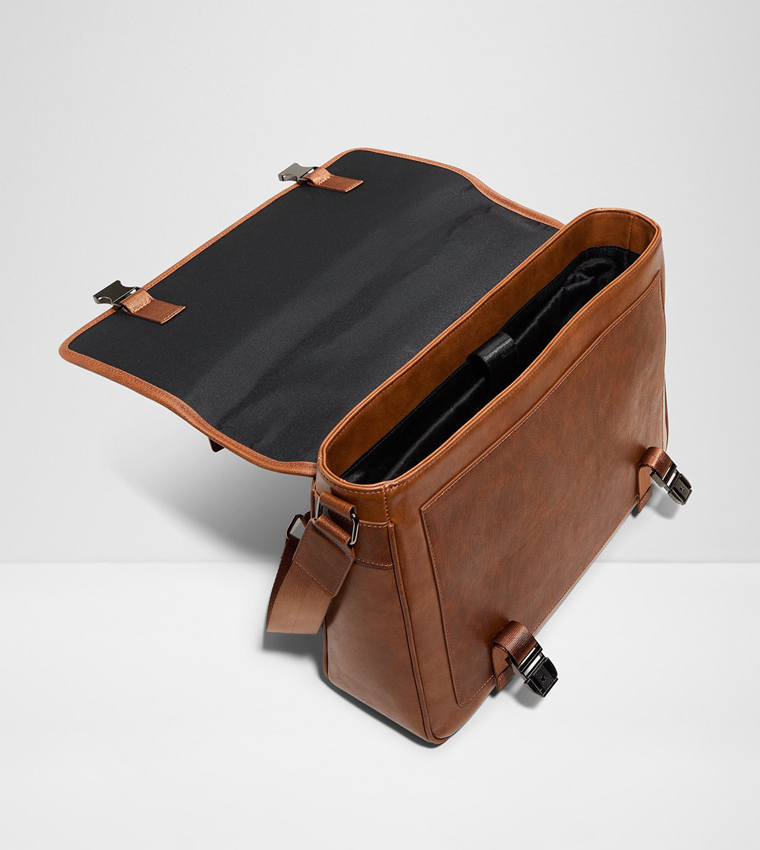 SOUHIL Logo Detail Messenger Bag